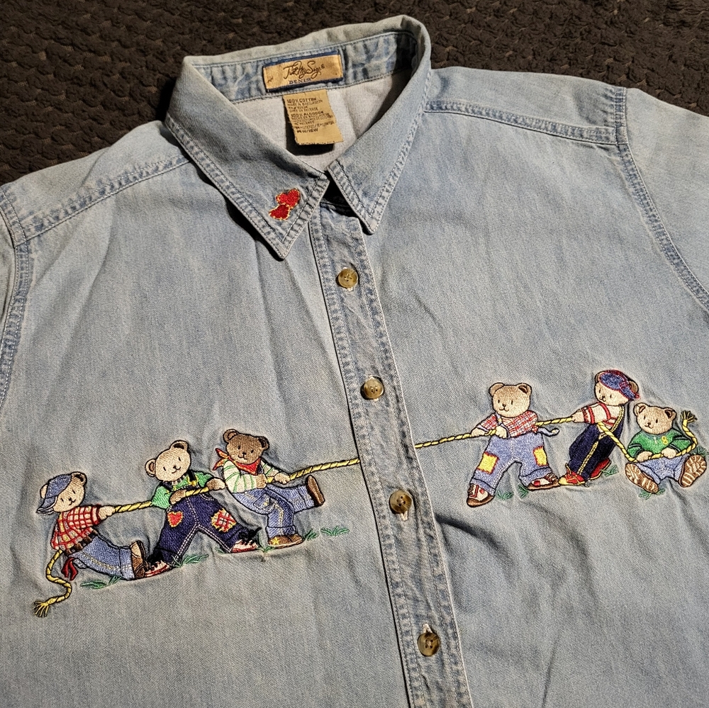 TEDDY BEARS TUG O WAR Embroidered Vtg button down denim shirt XL grunge